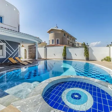 Extraordinary With Private Pool In Antalya *